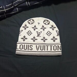 Louis Vuitton Monogram Knit Hat in white and gray
